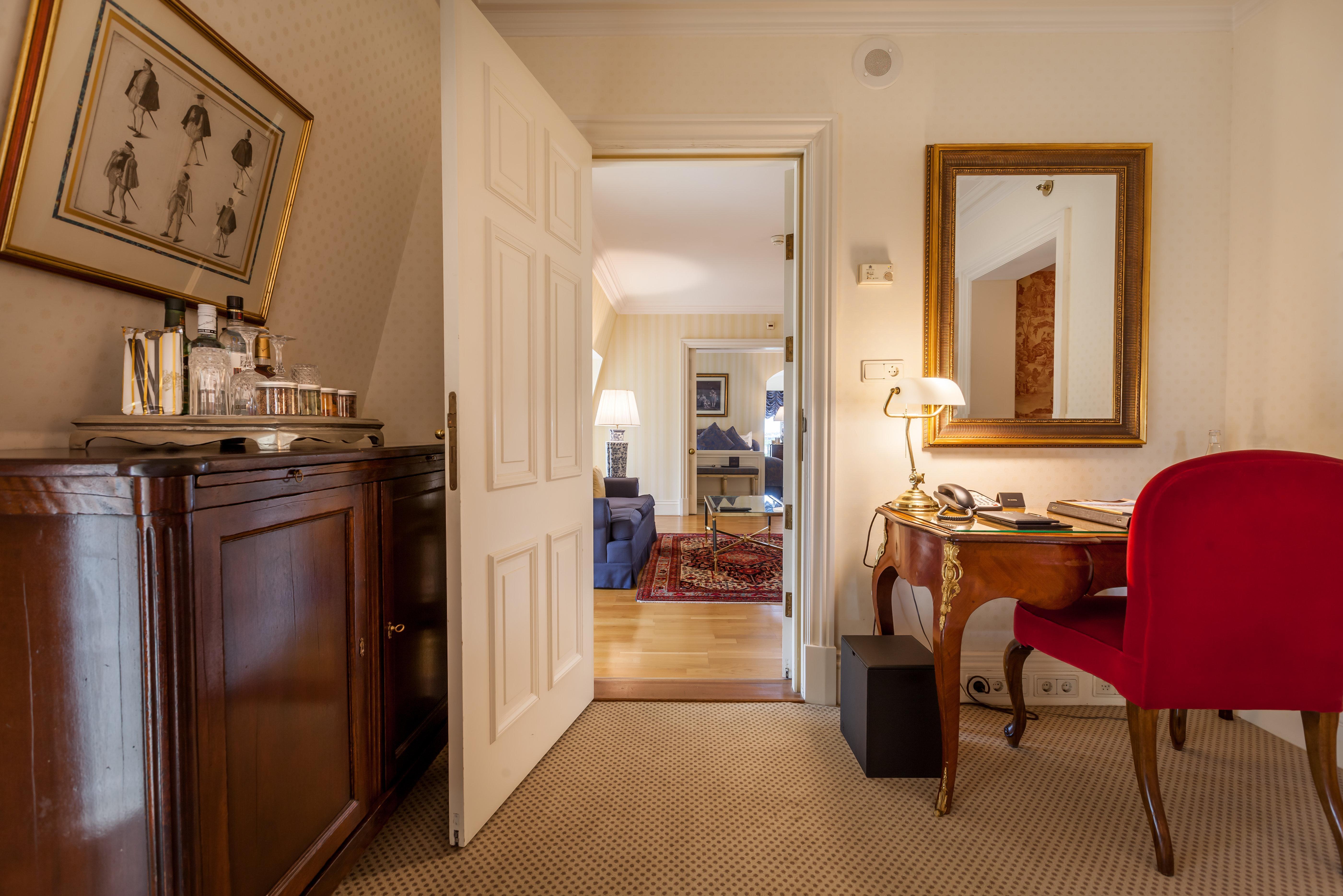 อินเตอร์คอนติเนนตัล อัมสเทล อัมสเตอร์ดัม Hotel ภายนอก รูปภาพ